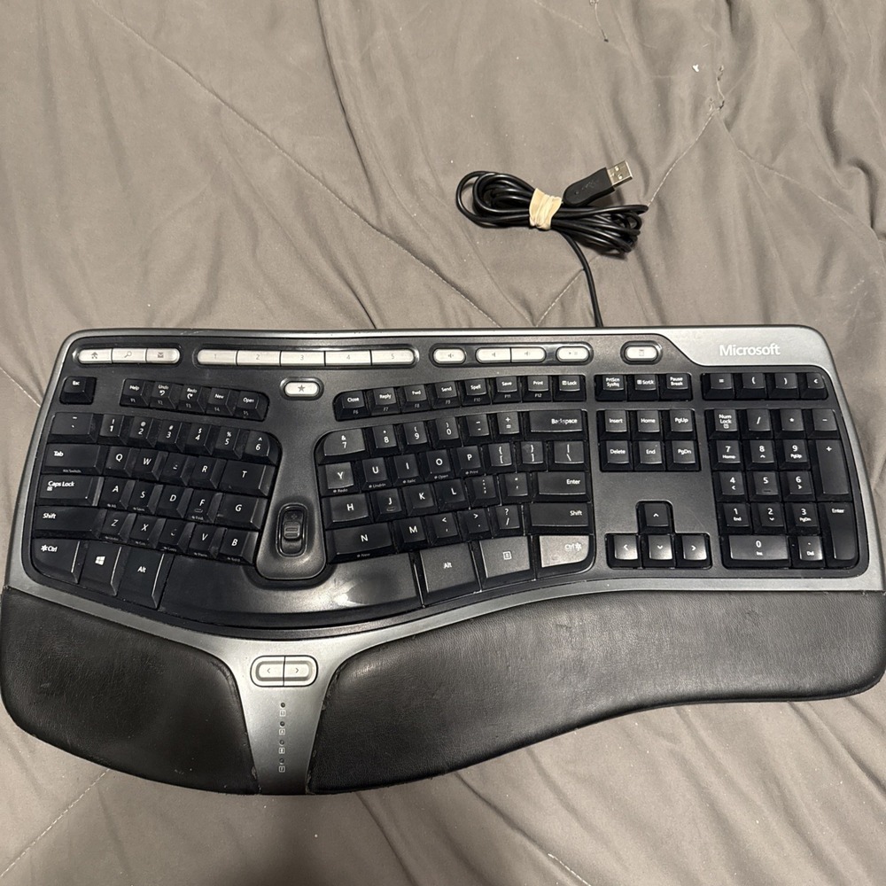 Microsoft Natural Ergonomic Keyboard 4000 v1.0 USB Wired Black Gray KU-0462